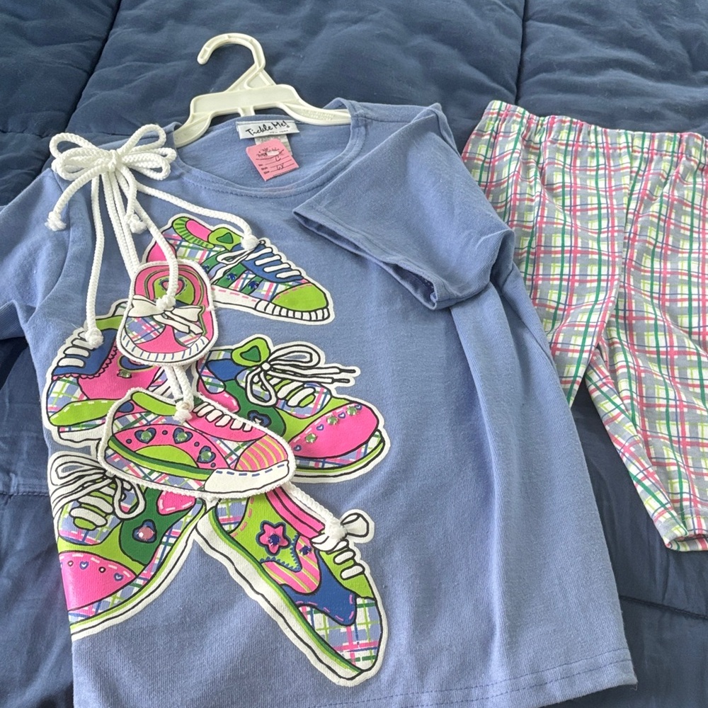 Colorful Kids shorts Set with Sneakers Design